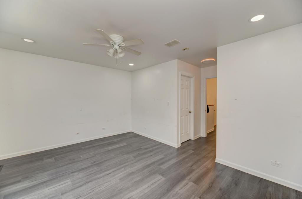 219 N Walnut Street H Property Photo 11
