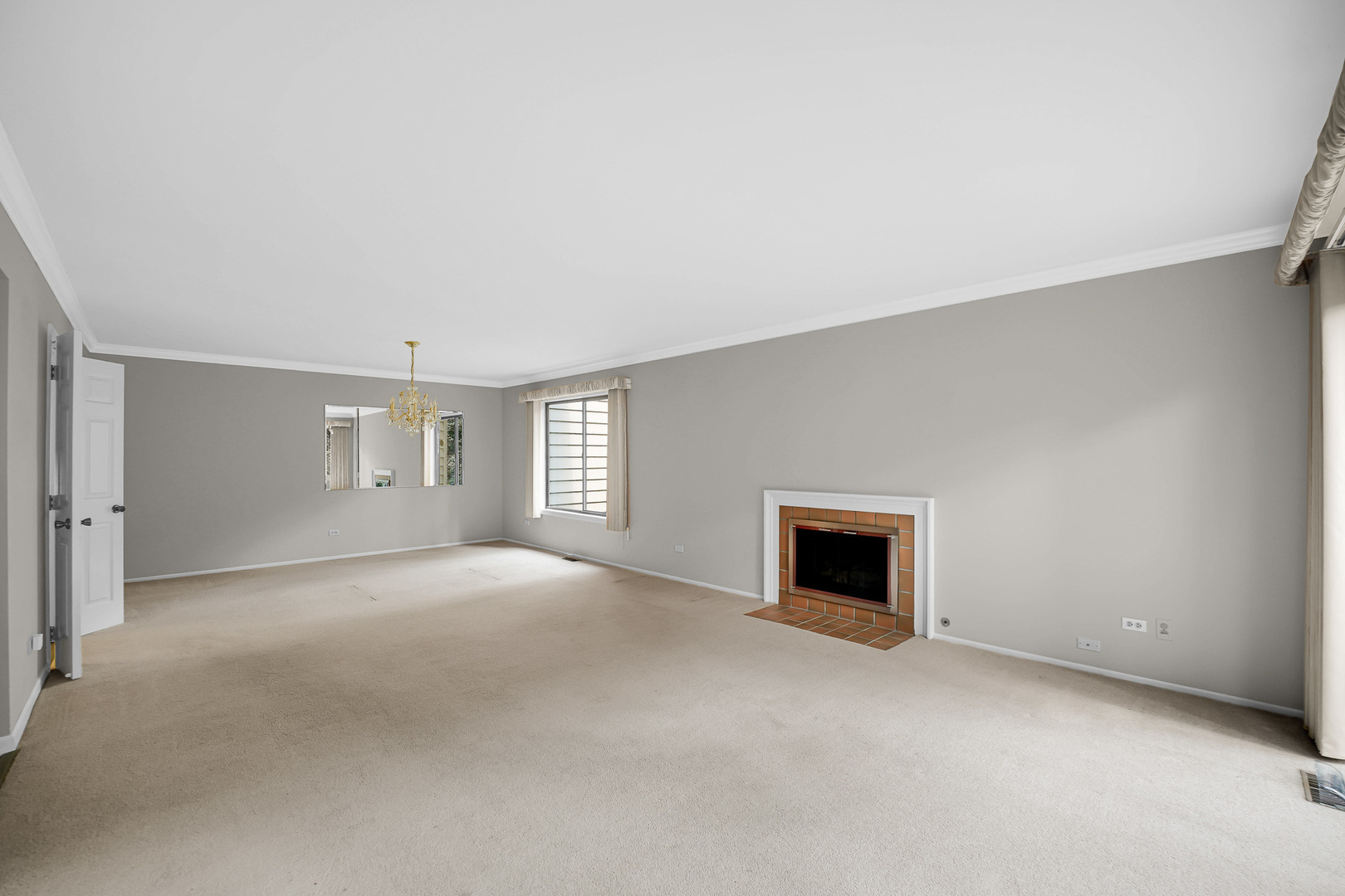 7 Brook Lane Property Photo 4