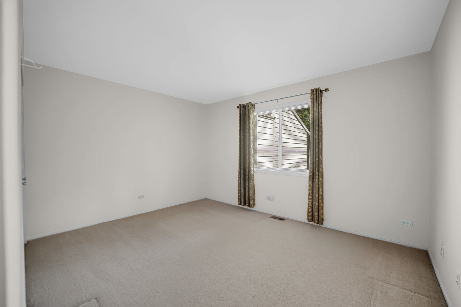 7 Brook Lane Property Photo 21
