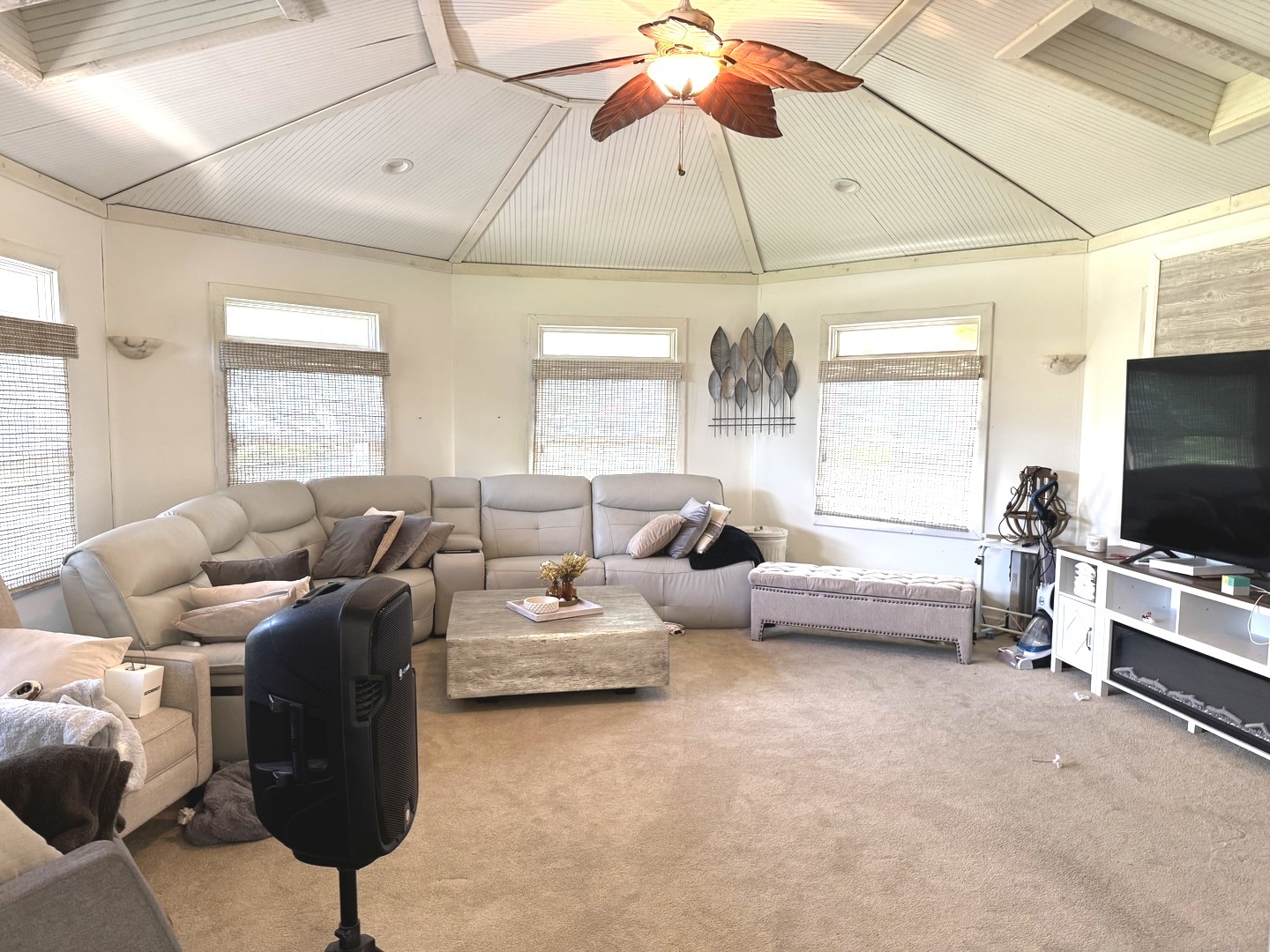 1310 New Lenox Road Property Photo 11