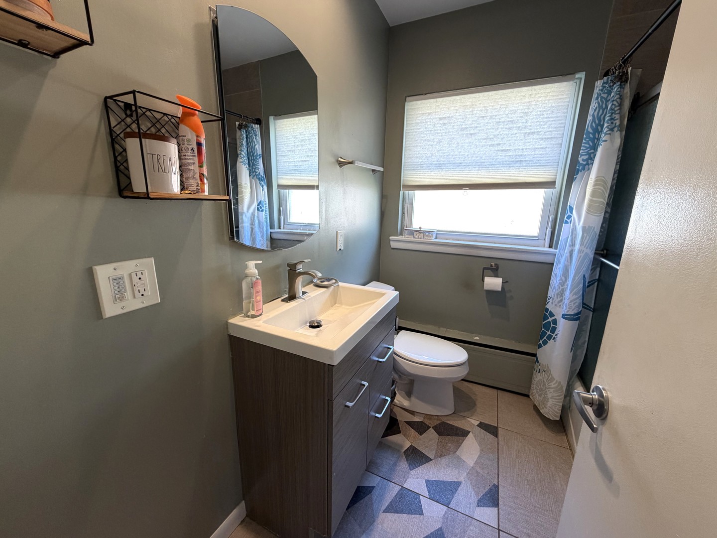 3724 S 60th Court Property Photo 23