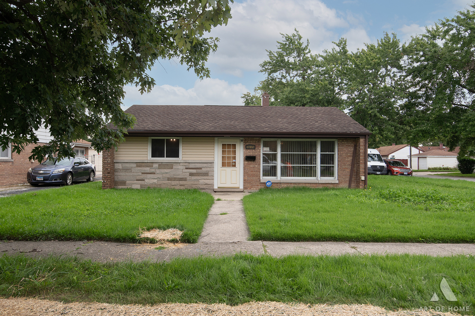 17057 Park Avenue Property Photo 1