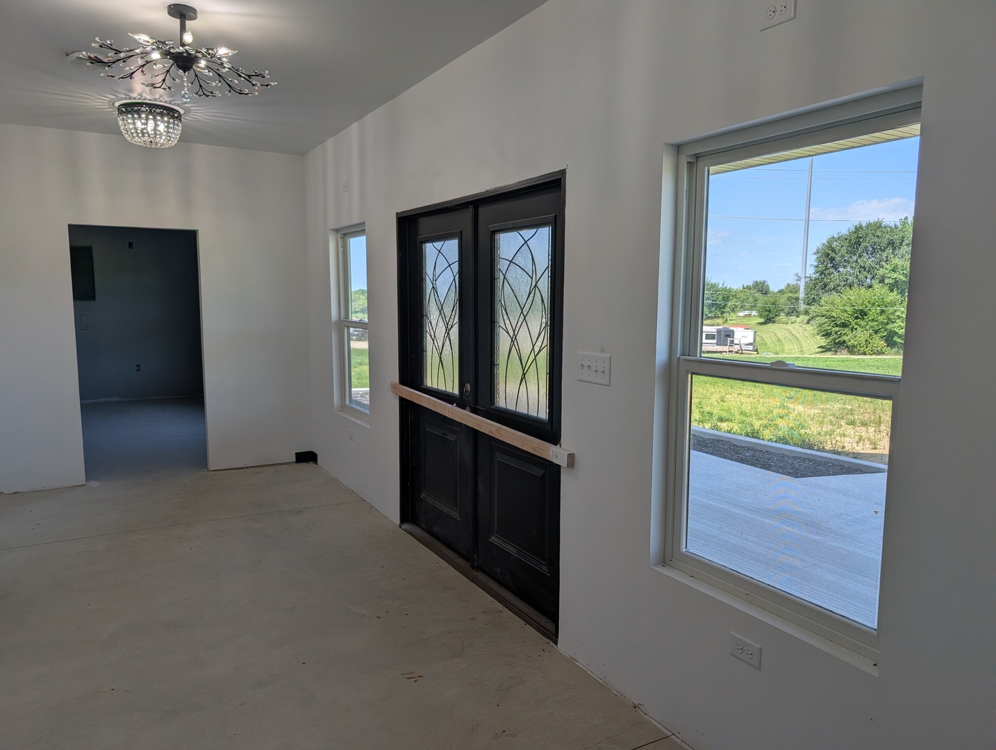 3001 W Lily Creek Road Property Photo 2