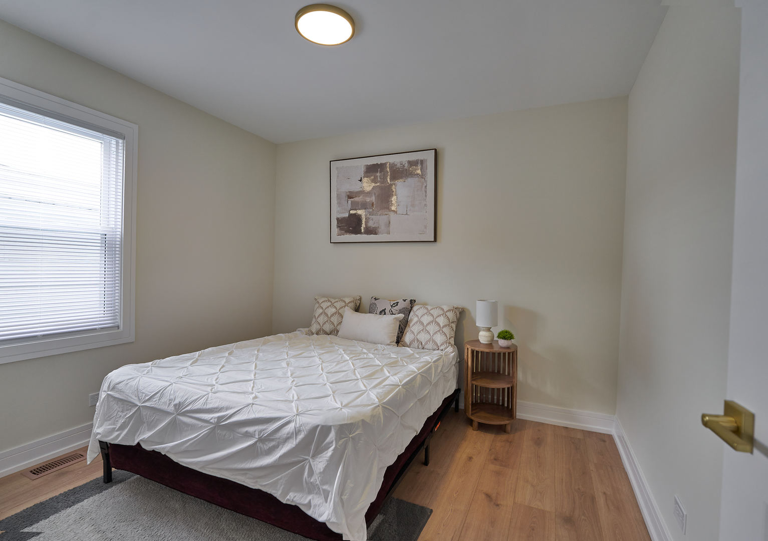 5347 S 73 Avenue Property Photo 9
