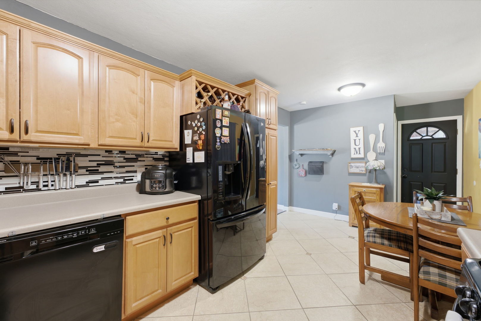 700 Seine Street Property Photo 8