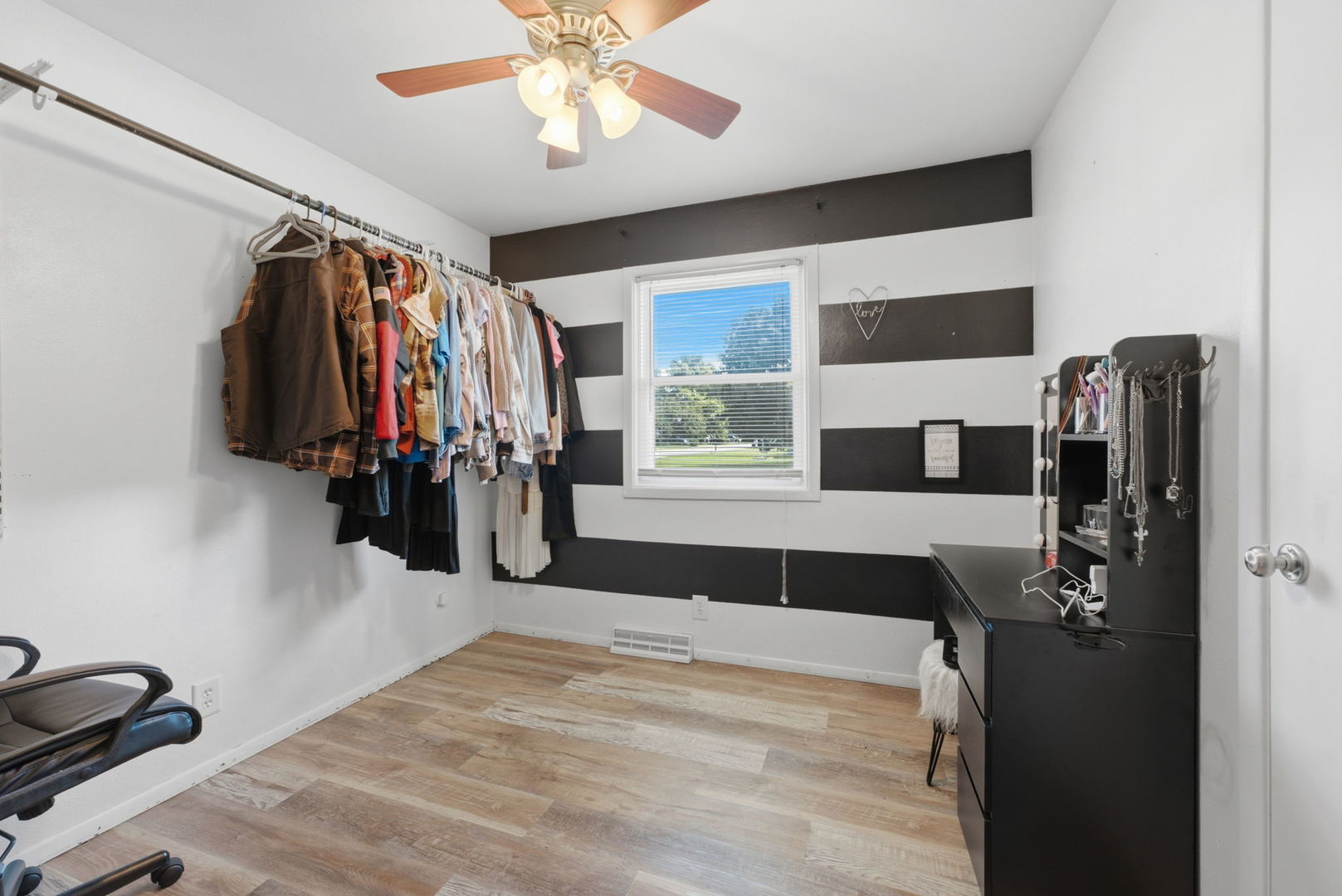 700 Seine Street Property Photo 10