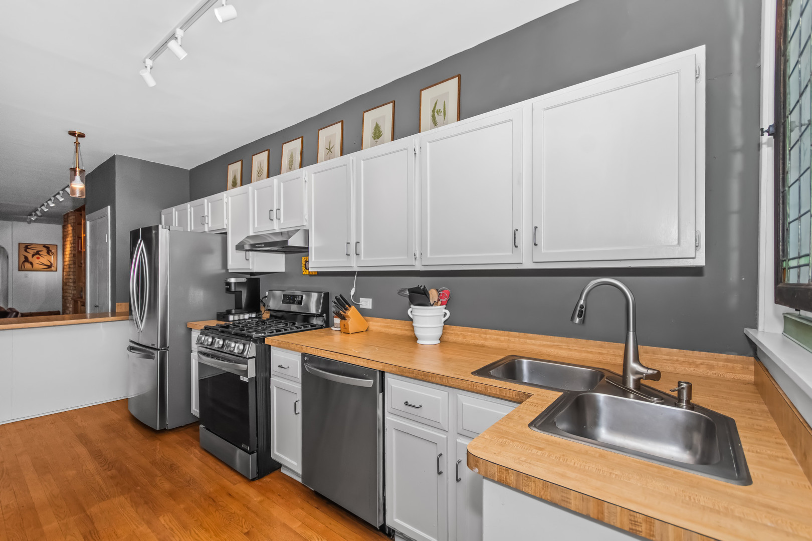 6535 N Ashland Avenue 3s Property Photo 15