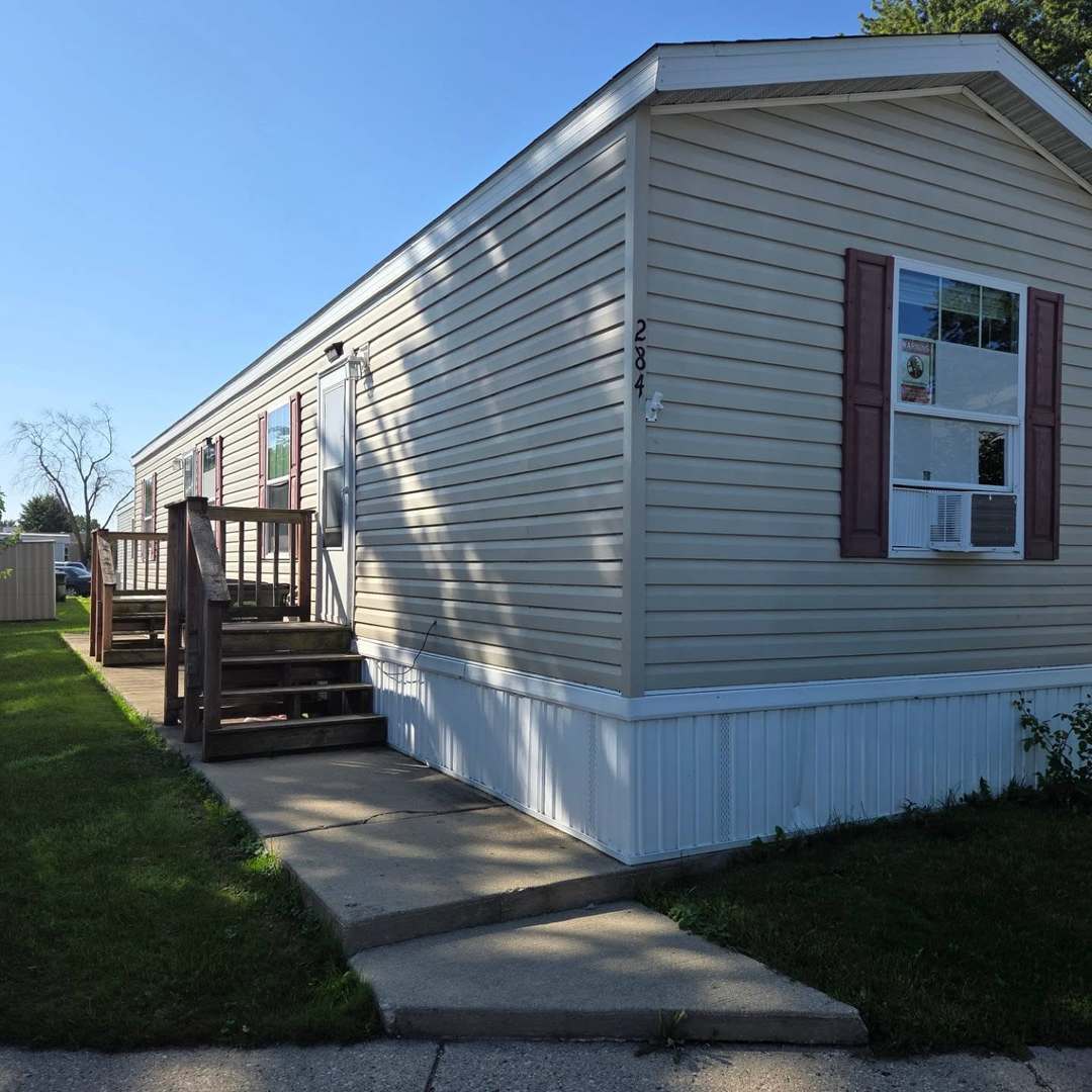 436 W Touhy Avenue 284 Property Photo 2