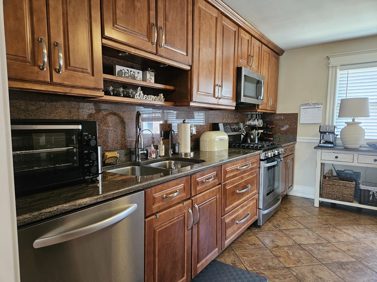 5218 N Delphia Avenue 309 Property Photo 8