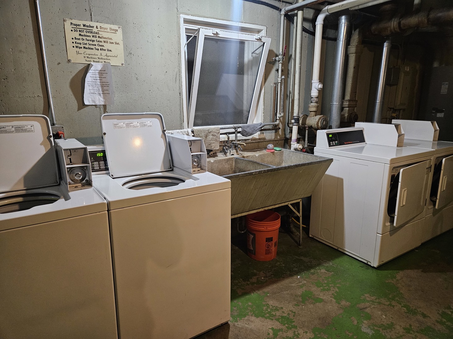 5218 N Delphia Avenue 309 Property Photo 23