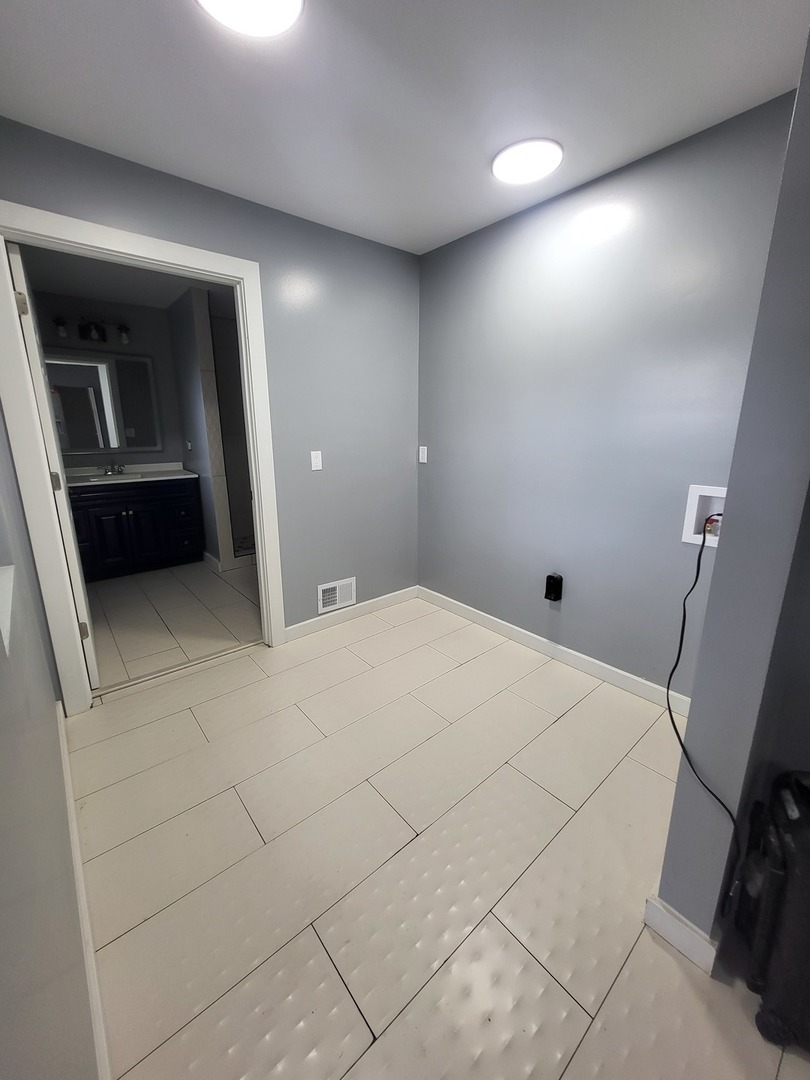 705 E Kent Street Property Photo 10