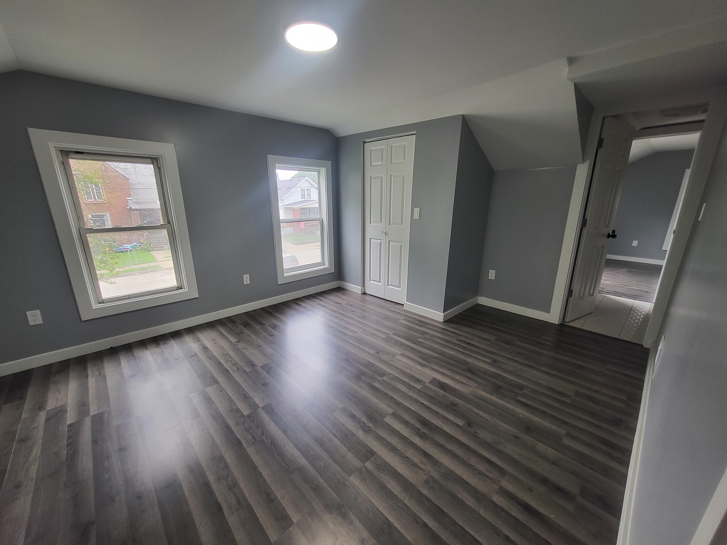 705 E Kent Street Property Photo 13