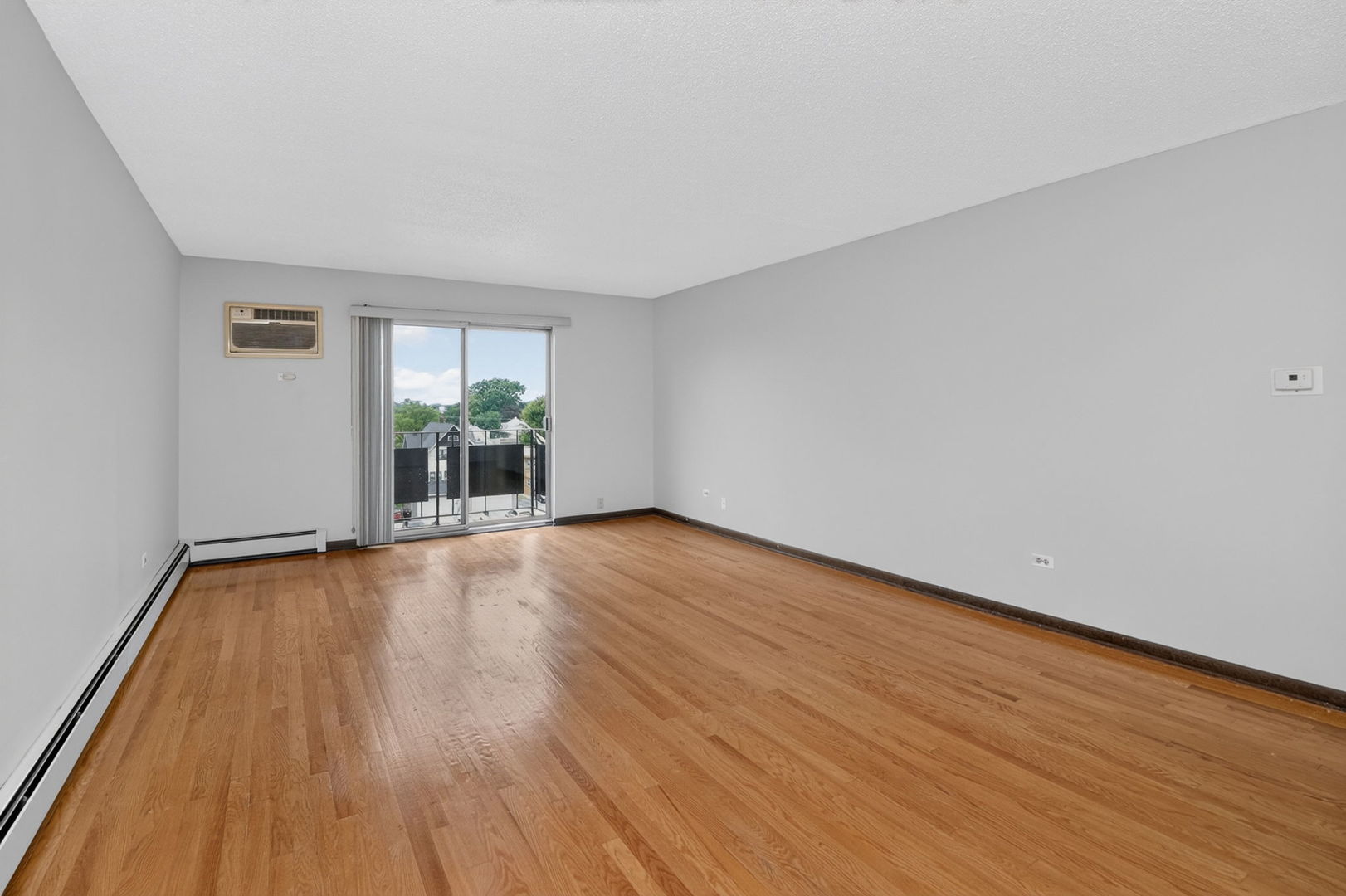 1247 S Harlem Avenue 401 Property Photo 6