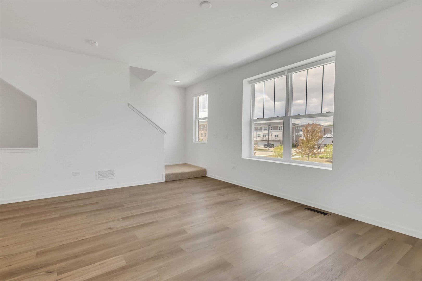 1078 Bogart Street Property Photo 4