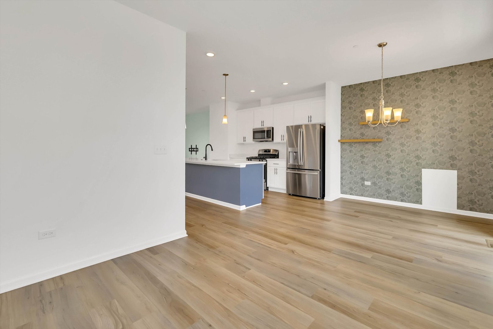 1078 Bogart Street Property Photo 10