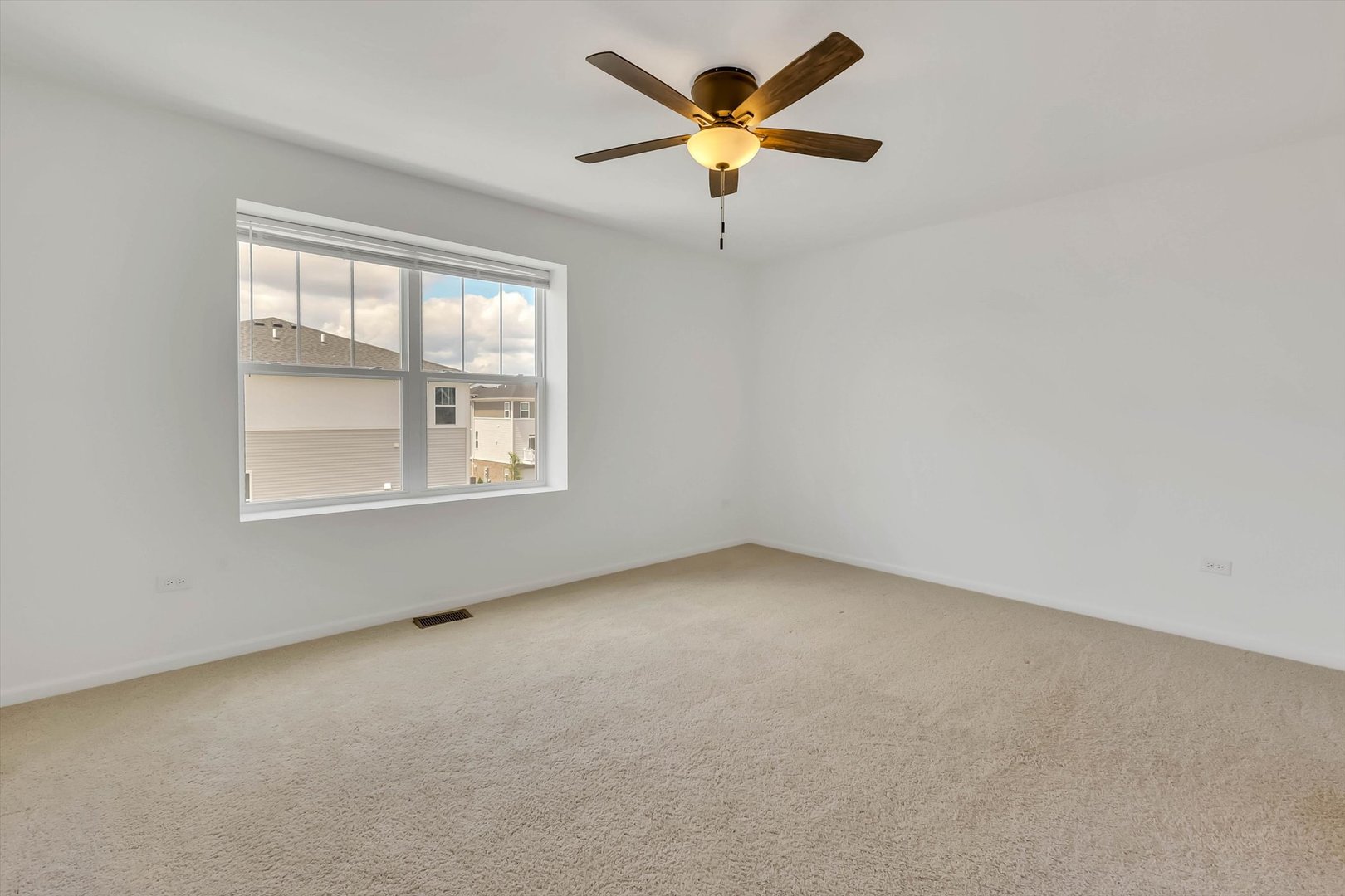 1078 Bogart Street Property Photo 14