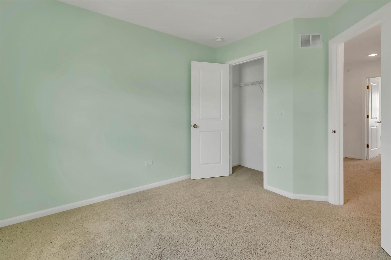 1078 Bogart Street Property Photo 20