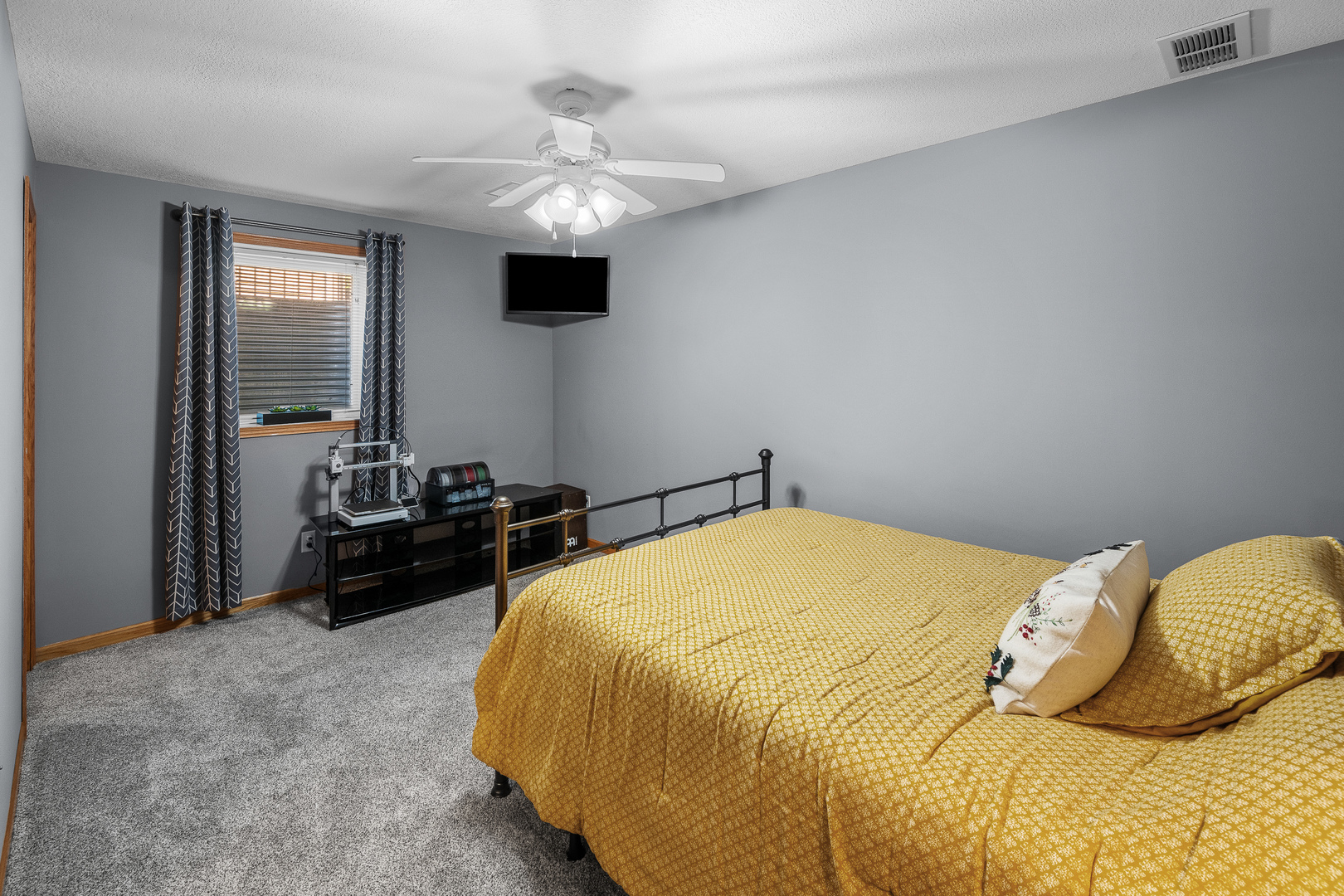 2530 Bellevue Avenue Property Photo 29