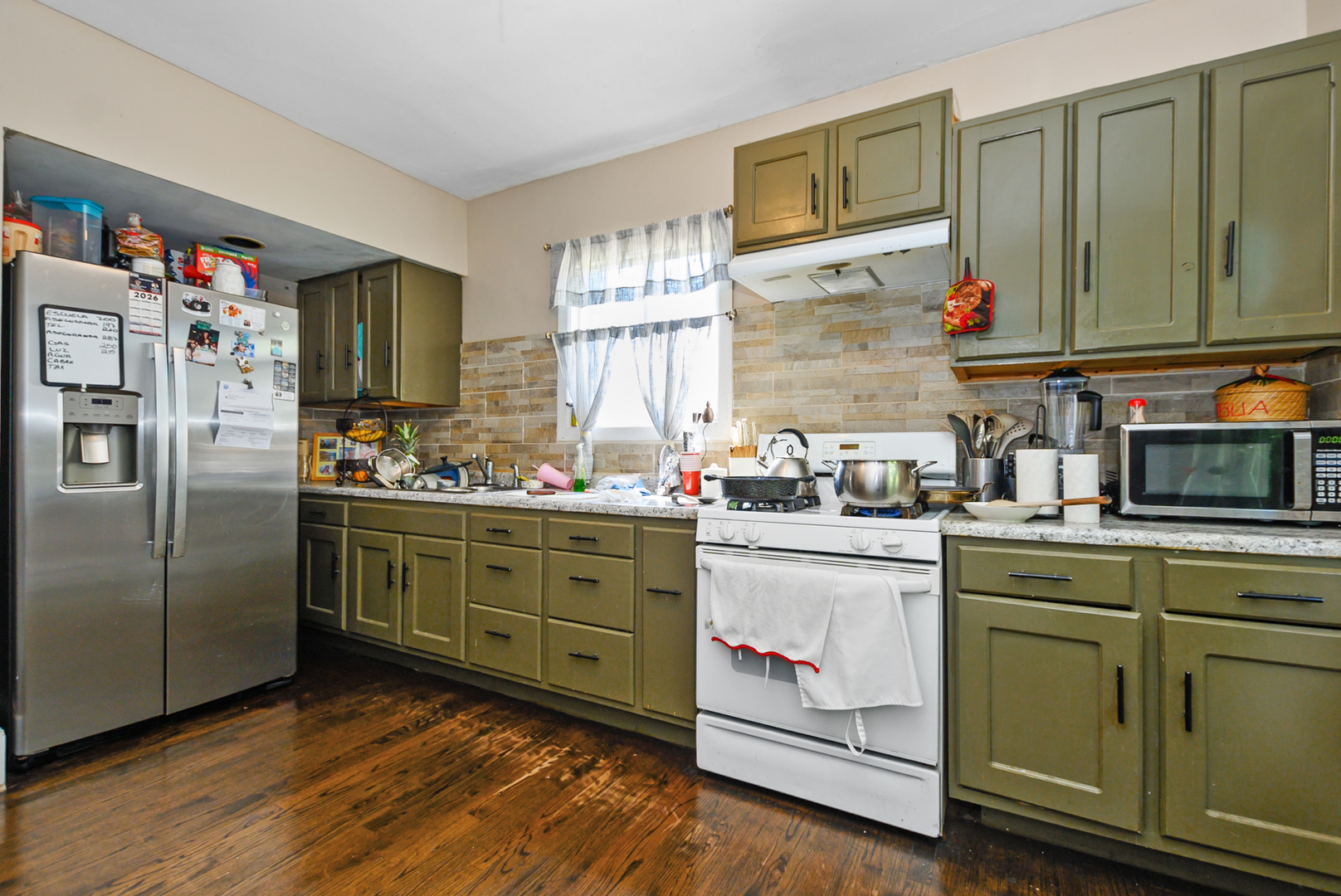 11110 S Union Avenue Property Photo 4