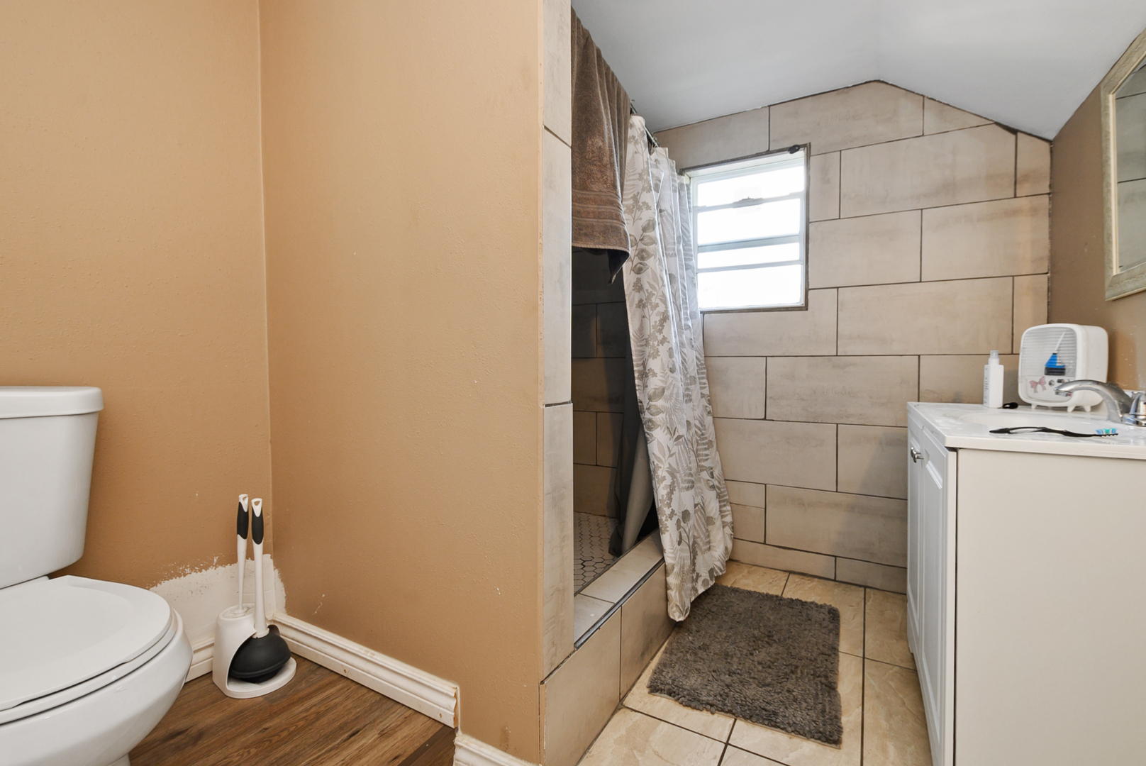 11110 S Union Avenue Property Photo 10