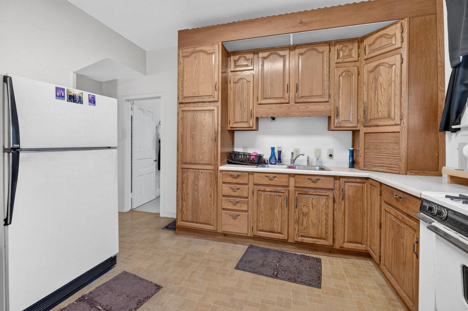 2112 Rockingham Road Property Photo 10