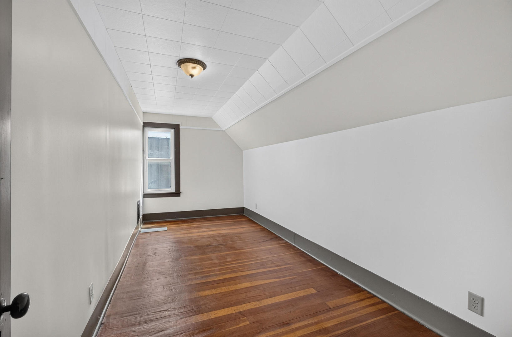 2112 Rockingham Road Property Photo 15