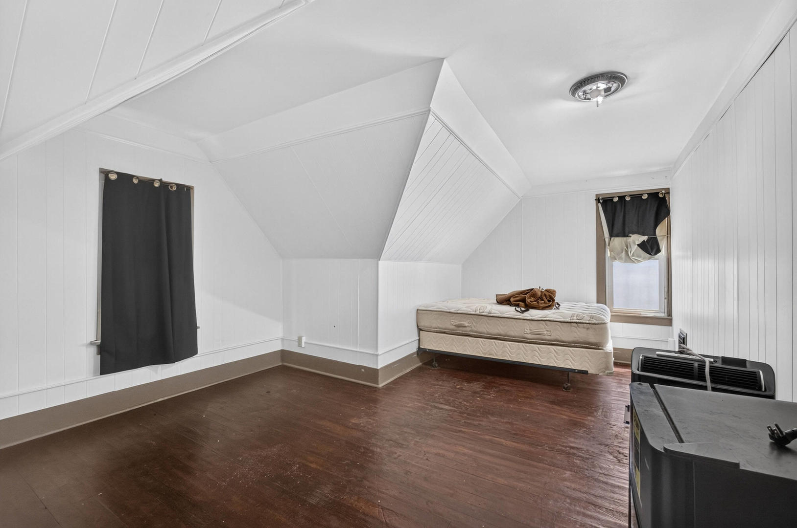 2112 Rockingham Road Property Photo 16