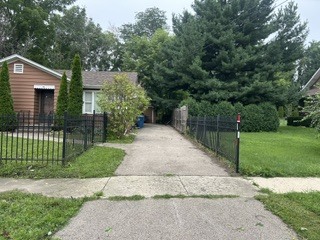 744 Orchard Avenue Property Photo 4