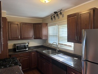 744 Orchard Avenue Property Photo 8