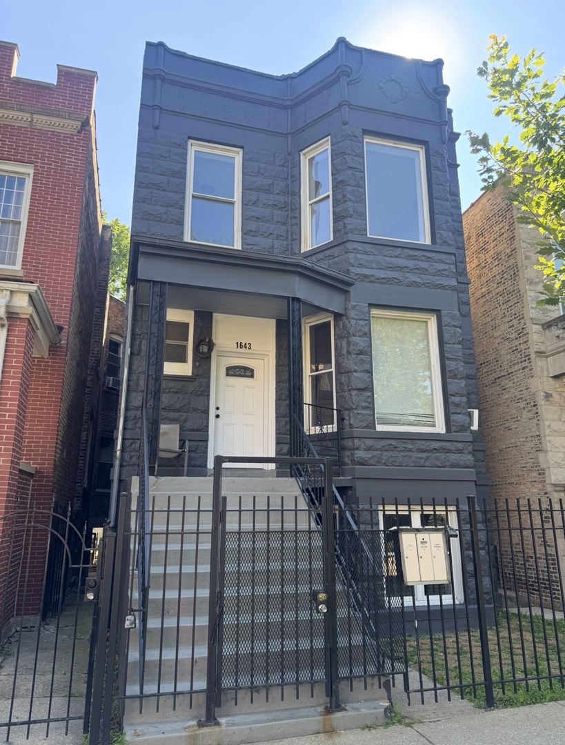 1643 S Trumbull Avenue 2 Property Photo 1