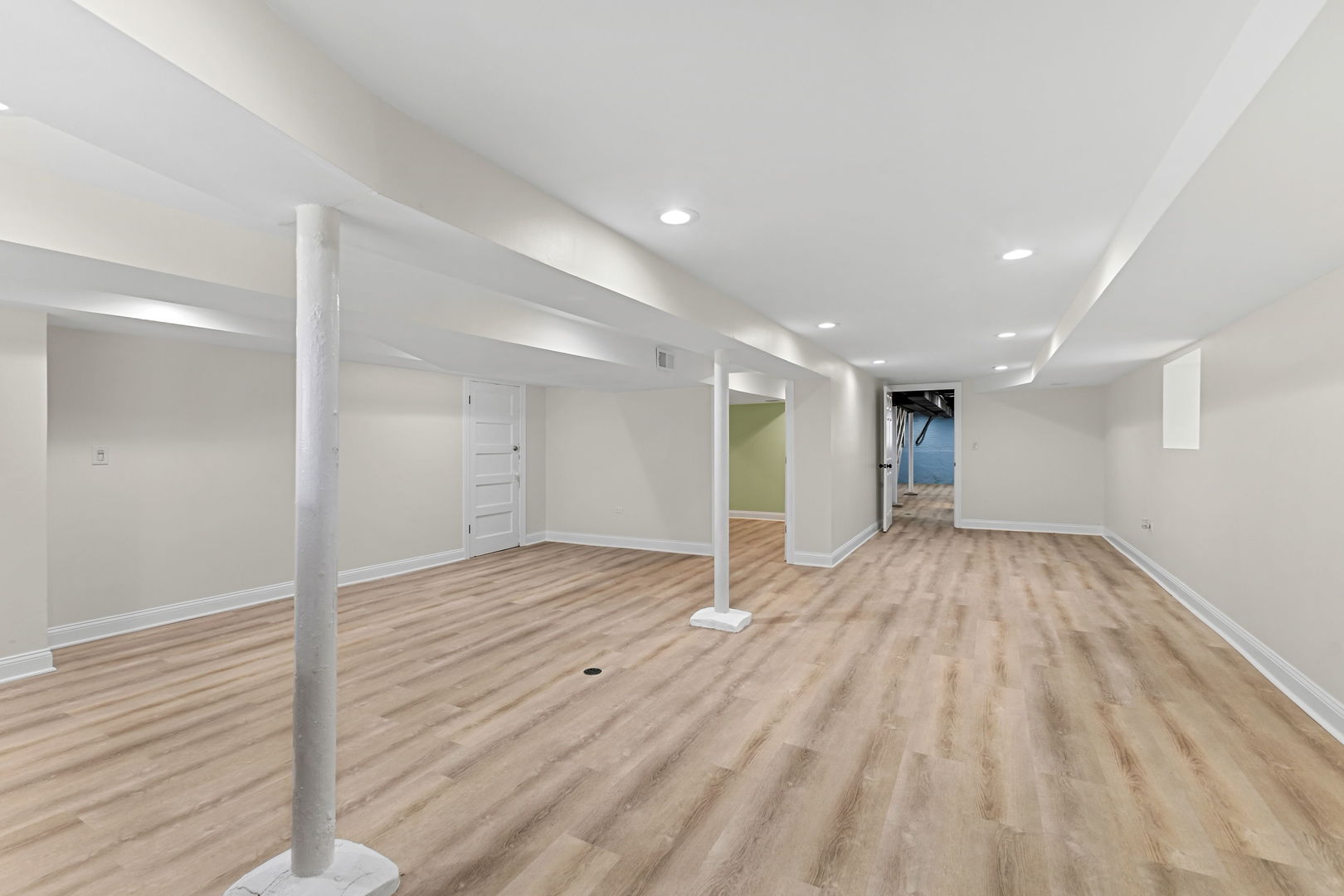 8044 S Harper Avenue Property Photo 14