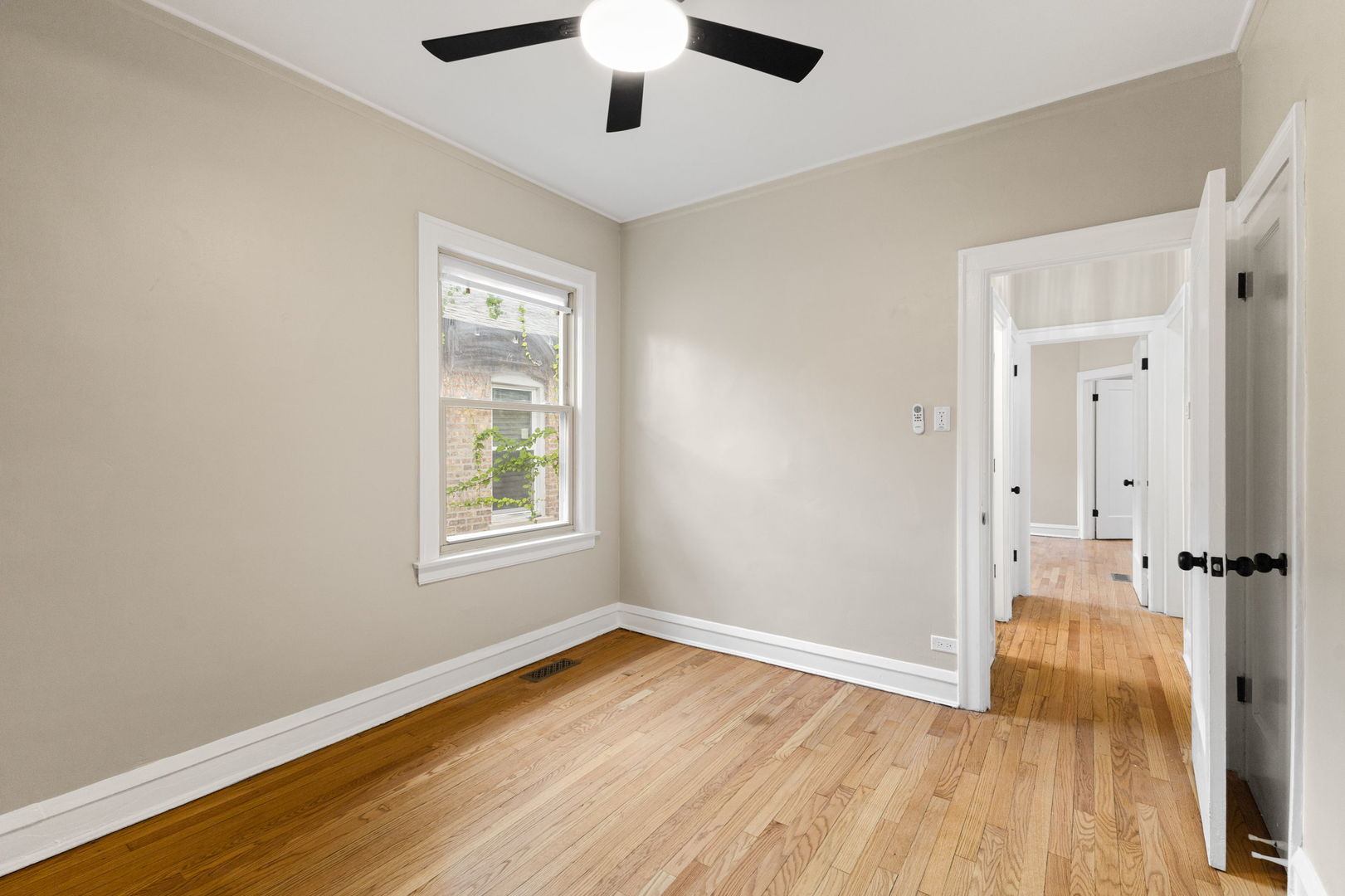 8044 S Harper Avenue Property Photo 18