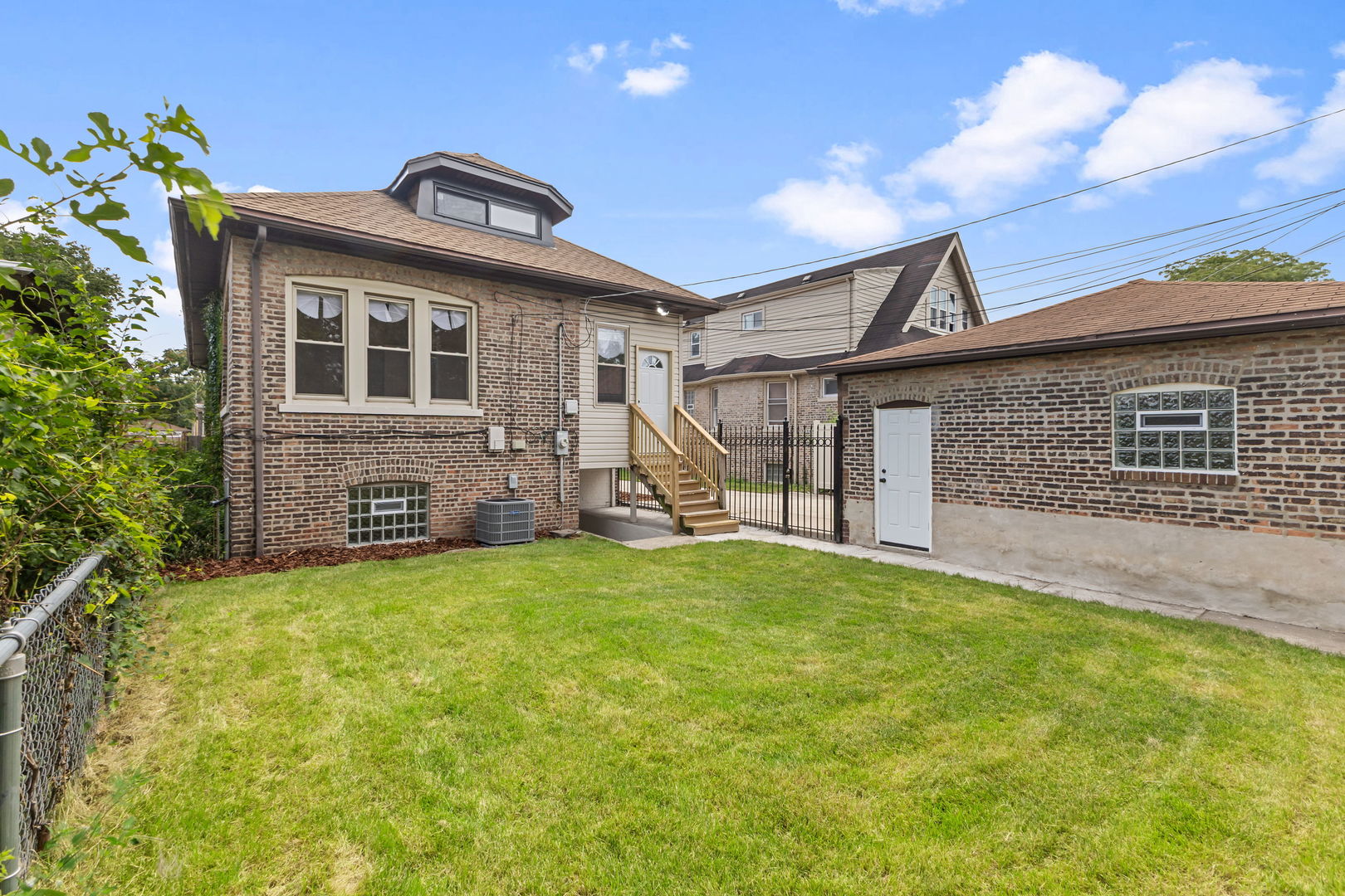 8044 S Harper Avenue Property Photo 25