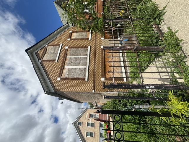 2728 S Spaulding Avenue Property Photo 3