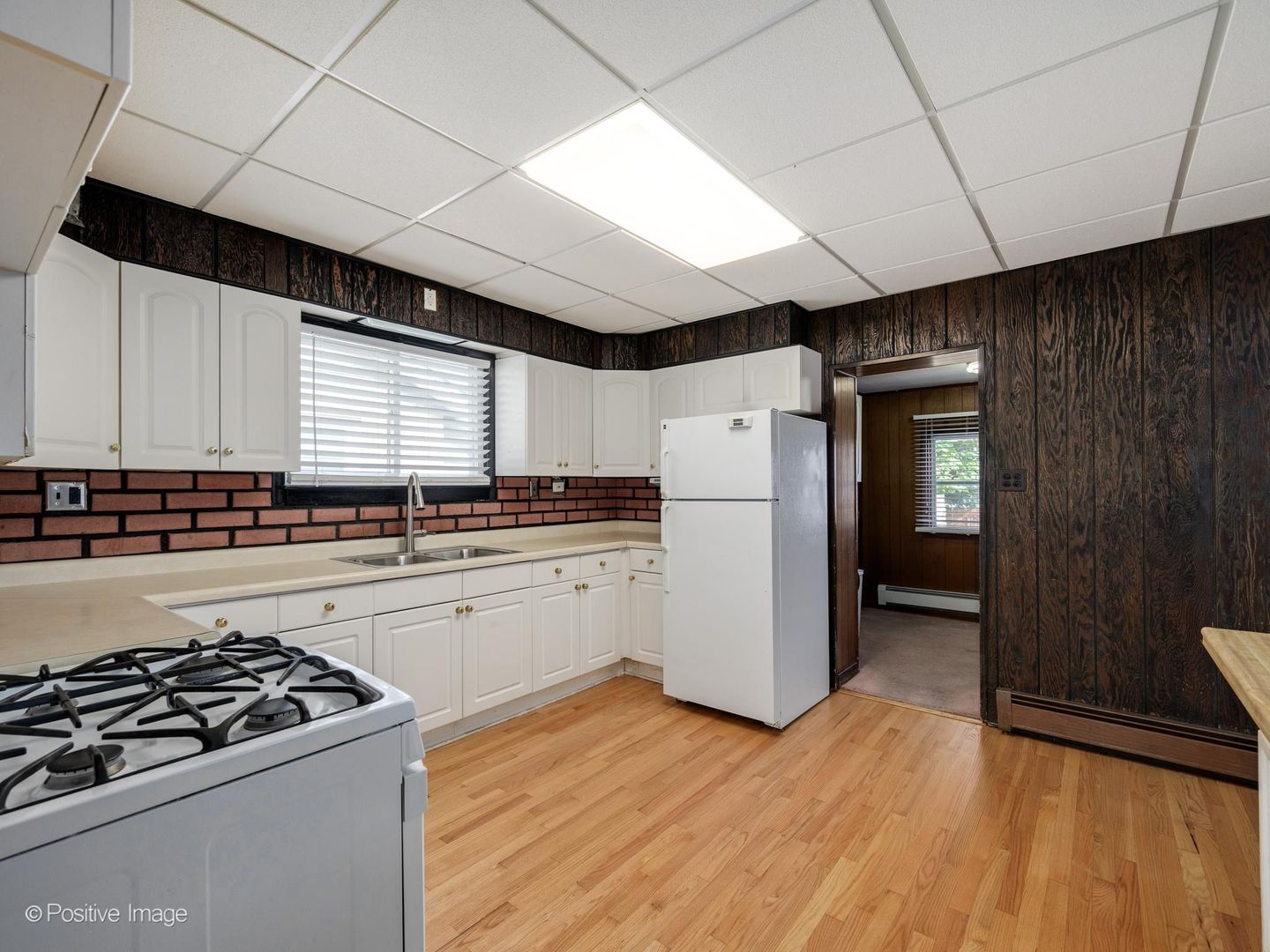 5732 W Patterson Avenue Property Photo 6