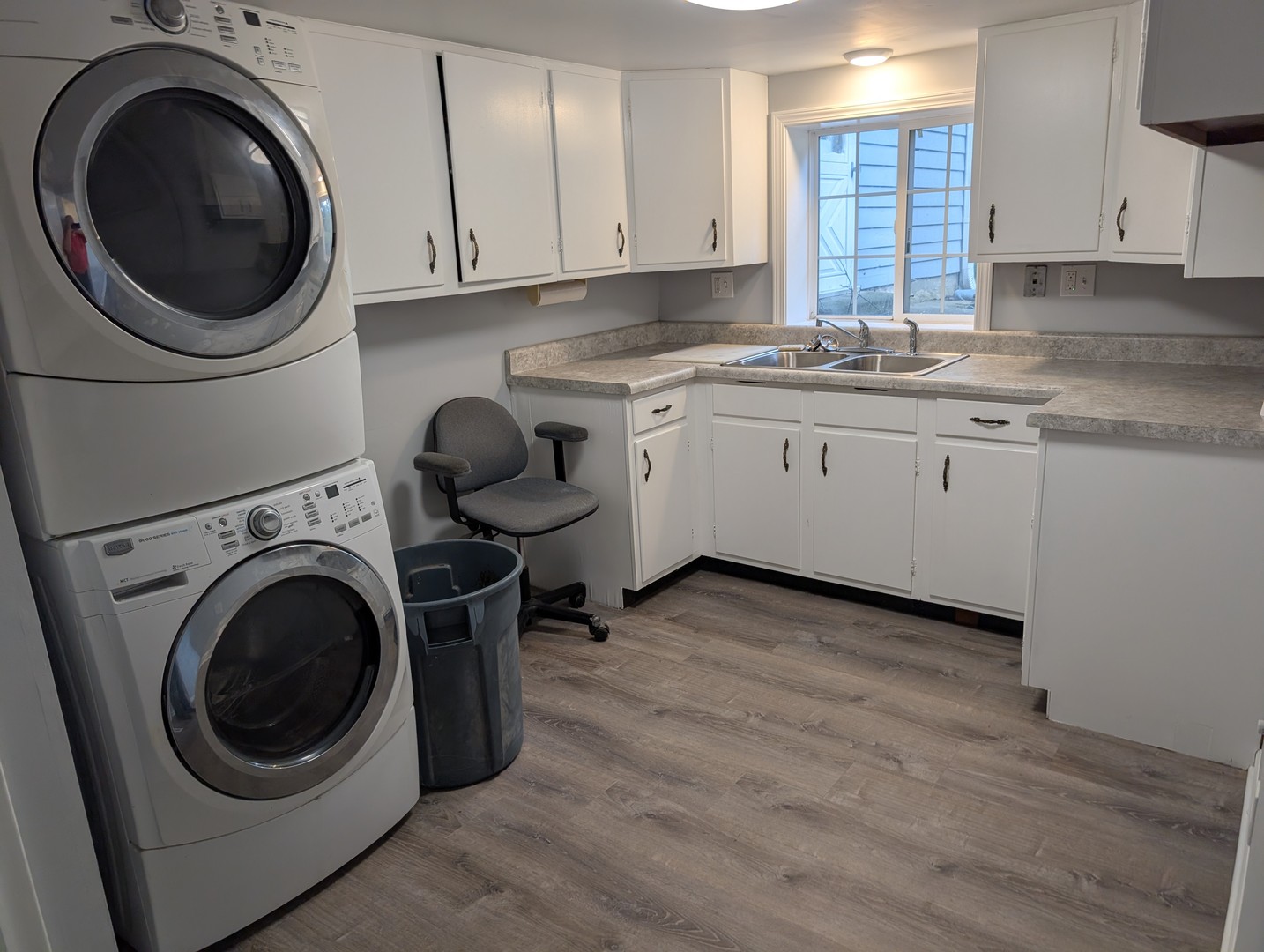 52 Deerpath Road Property Photo 5