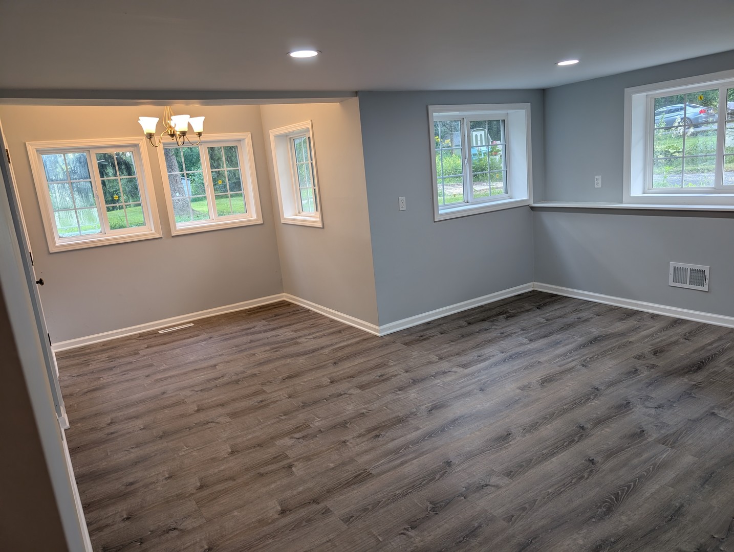 52 Deerpath Road Property Photo 11