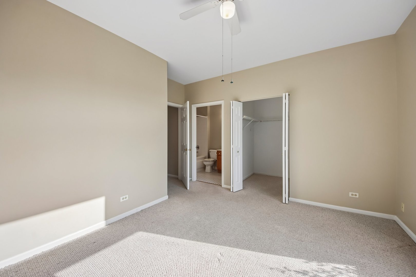1016 Spring Court Property Photo 20