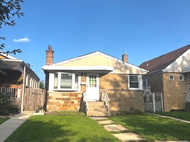 4719 S Kilpatrick Avenue Property Photo 1