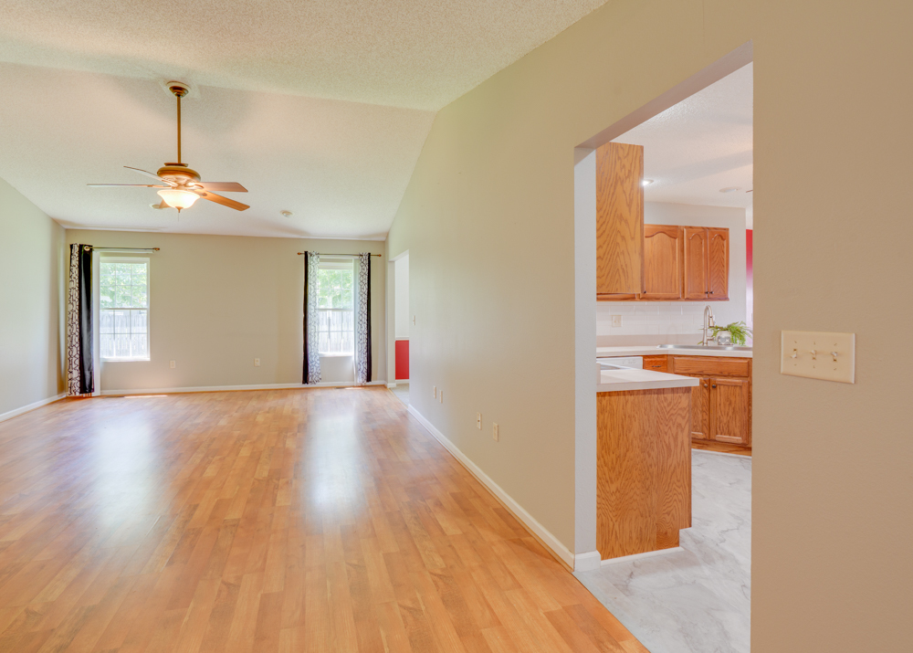 405 W Beacon Court Property Photo 12