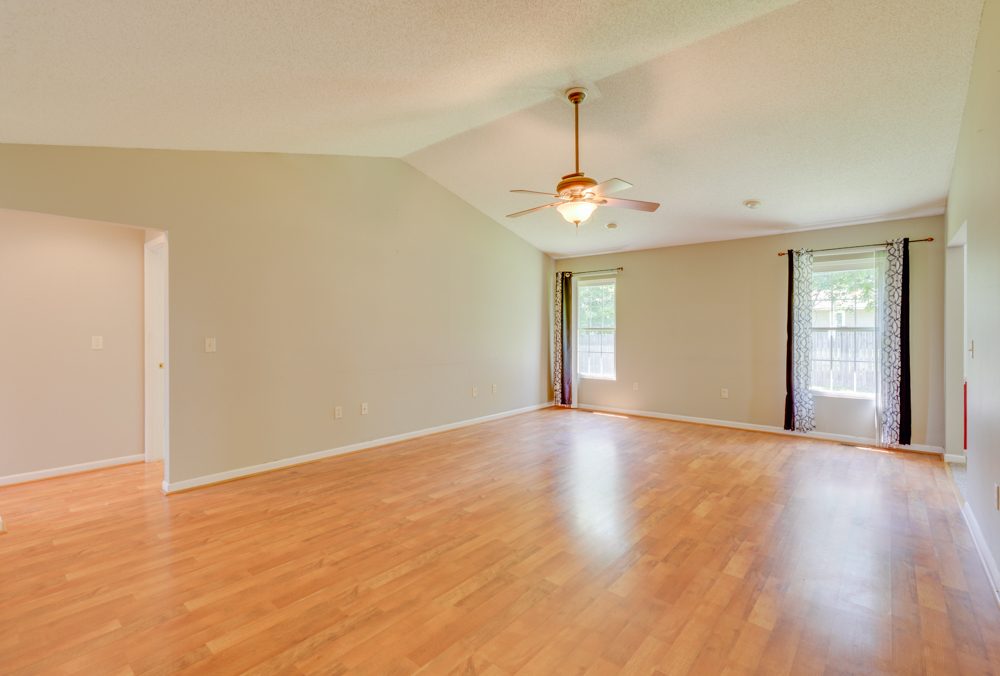 405 W Beacon Court Property Photo 13