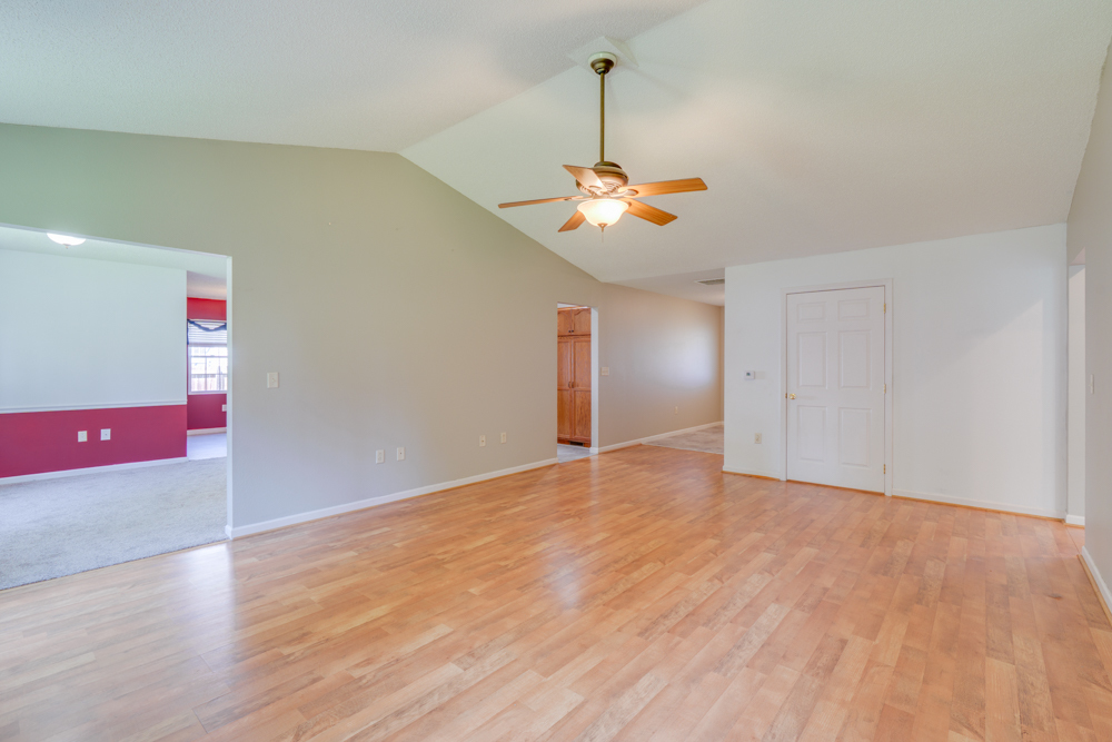 405 W Beacon Court Property Photo 14
