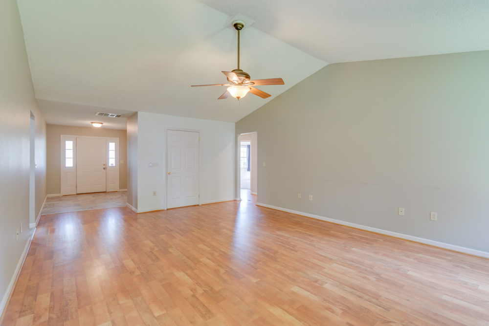 405 W Beacon Court Property Photo 15