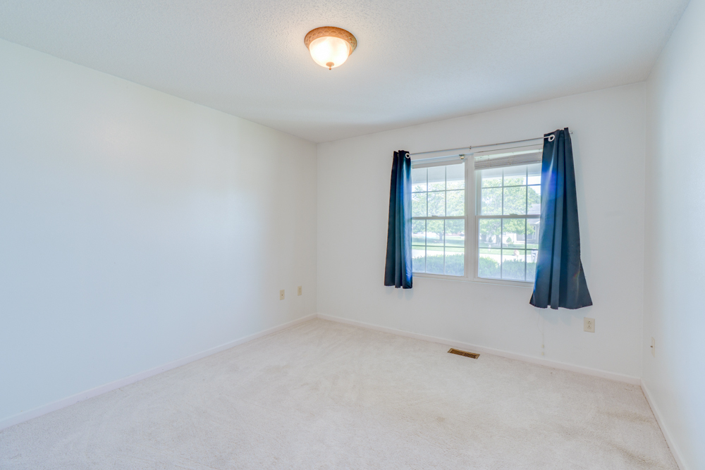 405 W Beacon Court Property Photo 40