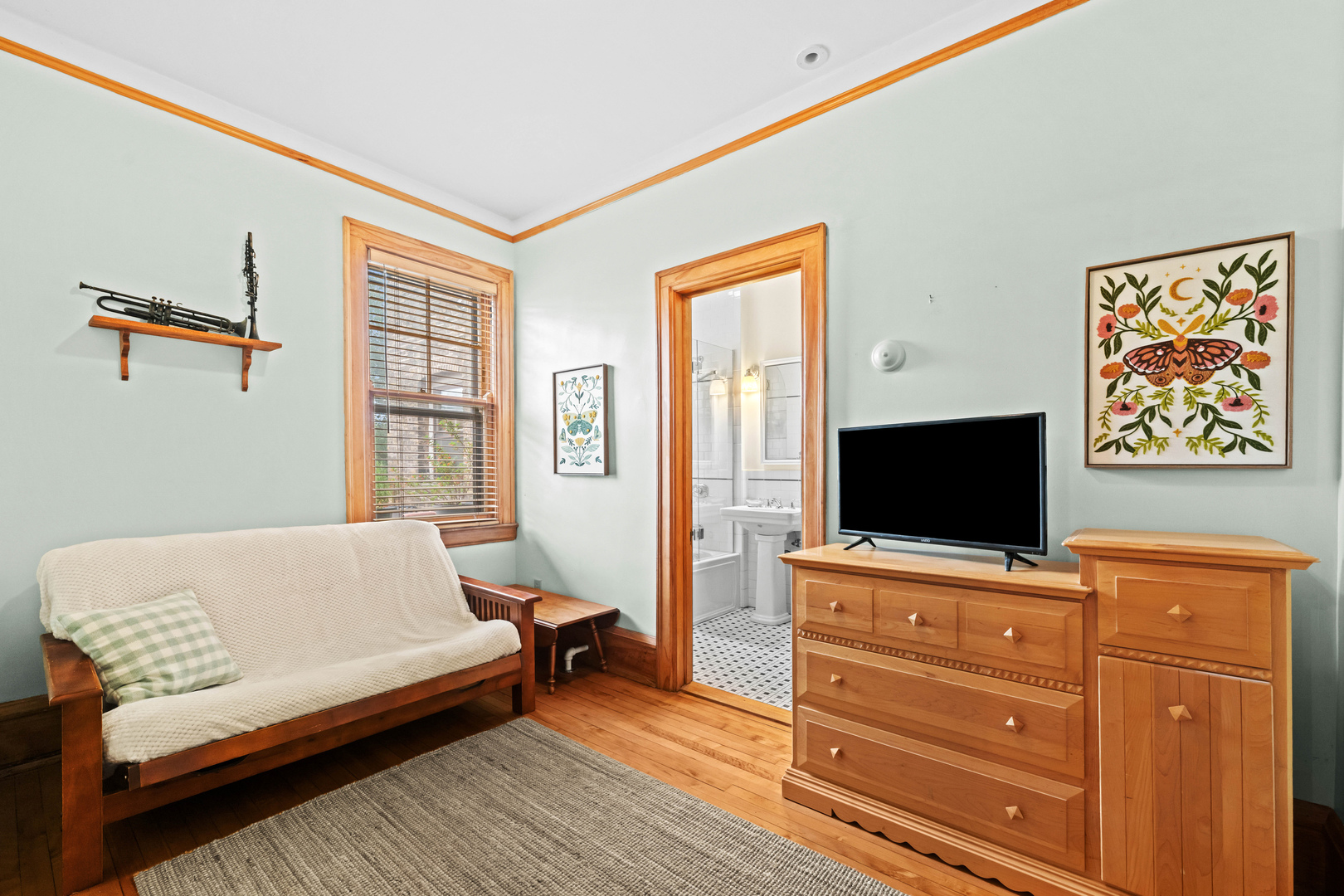 1635 Hinman Avenue 3 Property Photo 22