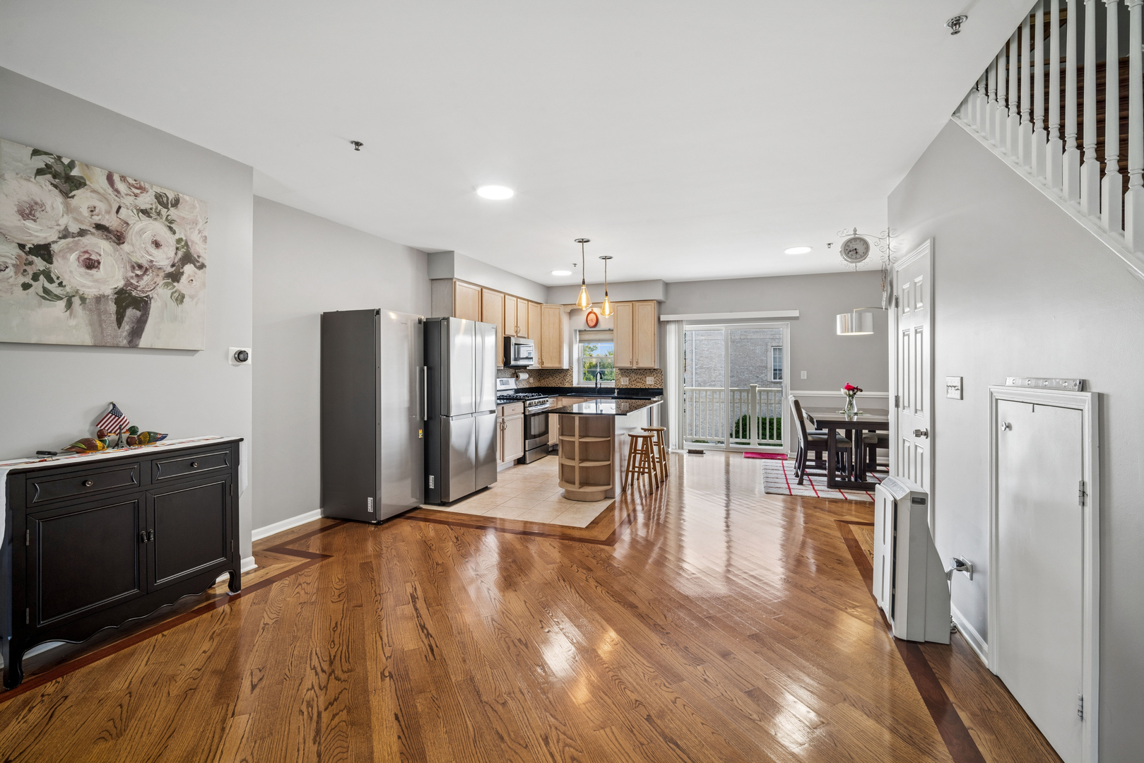 183 N East River Road C2 Property Photo 11