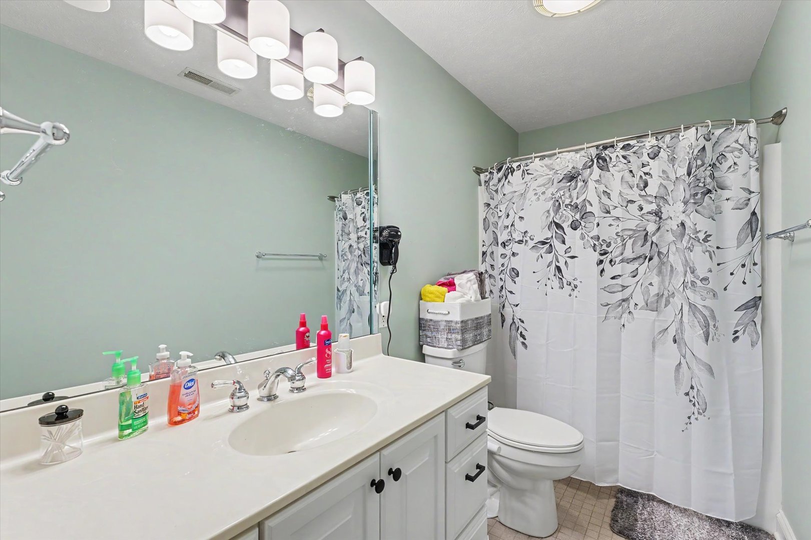 303 Orchard Drive Property Photo 41