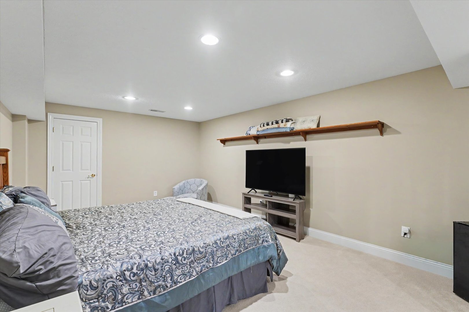 303 Orchard Drive Property Photo 46