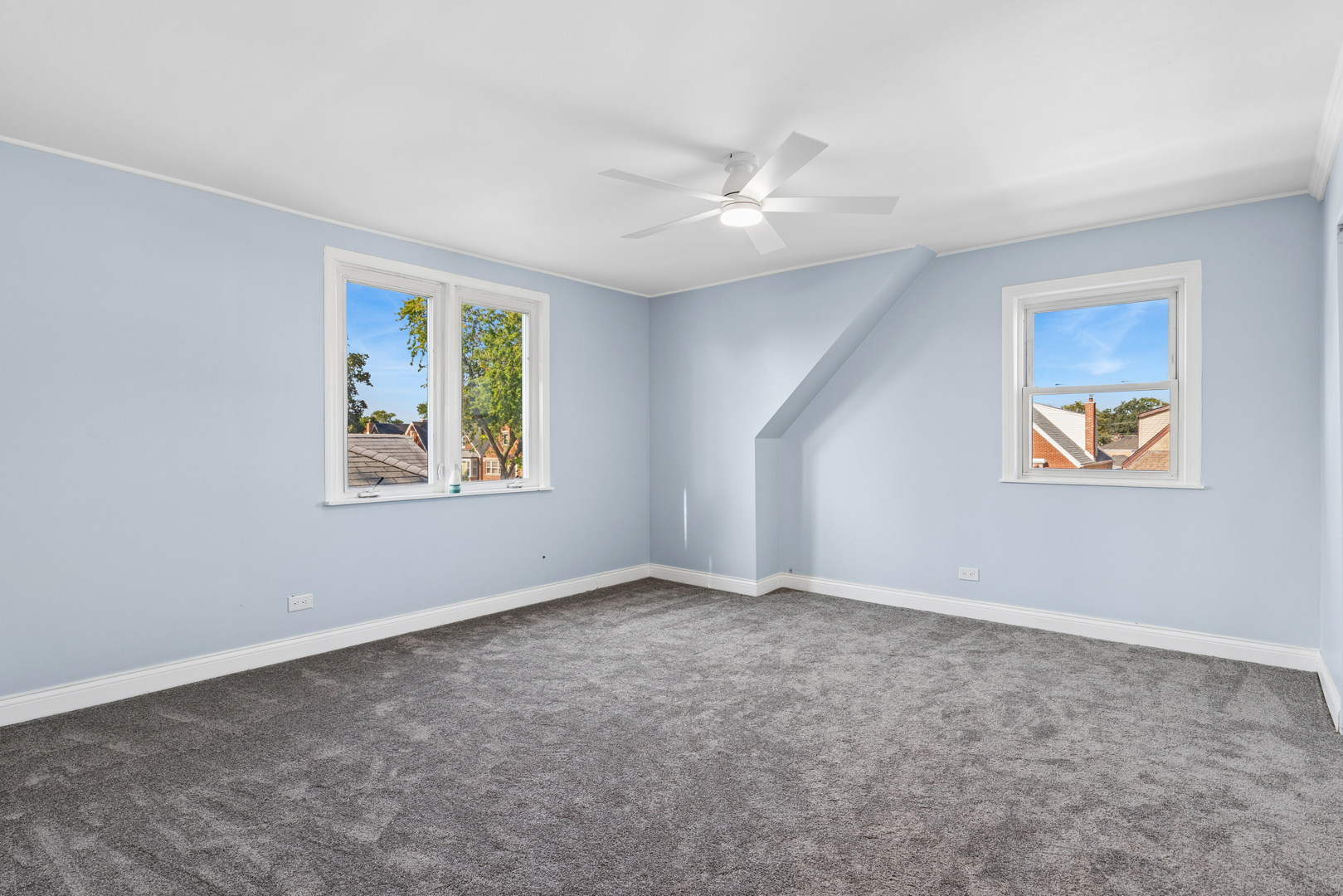 8019 S Francisco Avenue Property Photo 12