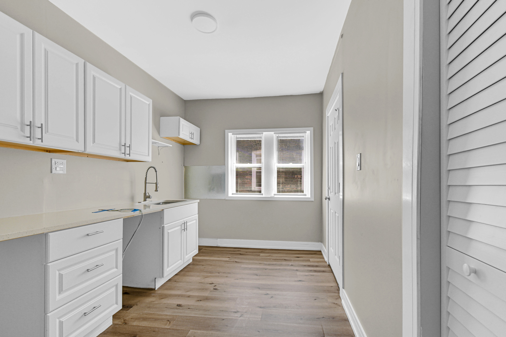 8010 S Phillips Avenue Property Photo 14